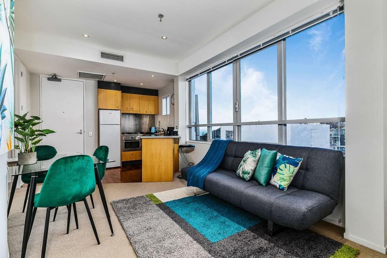 One Bedroom Apartment - Pool, Gym & Tennis Courts! Auckland Esterno foto