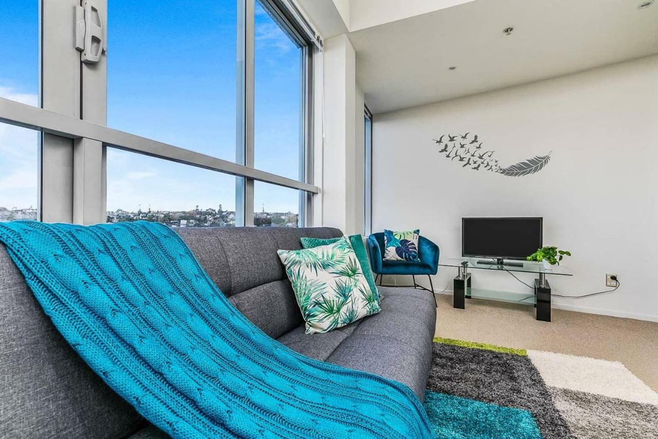 One Bedroom Apartment - Pool, Gym & Tennis Courts! Auckland Esterno foto
