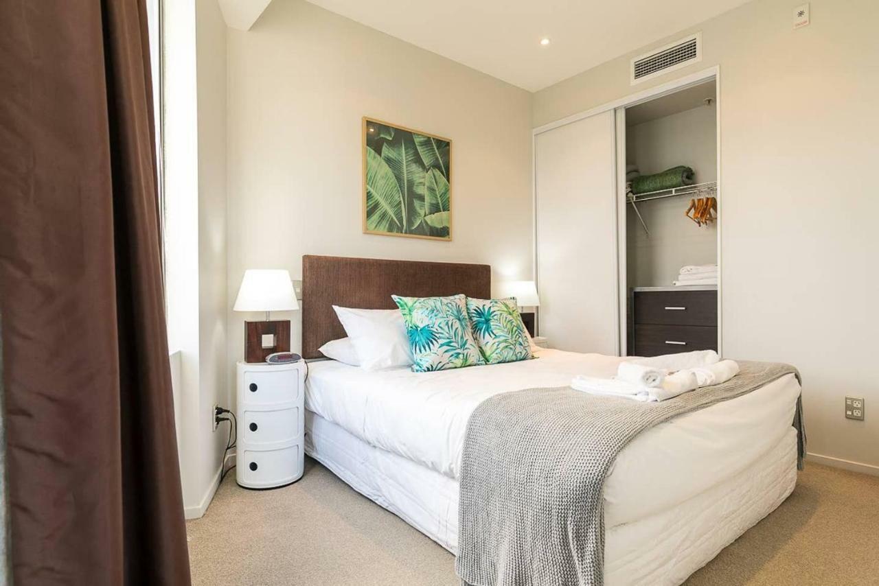 One Bedroom Apartment - Pool, Gym & Tennis Courts! Auckland Esterno foto