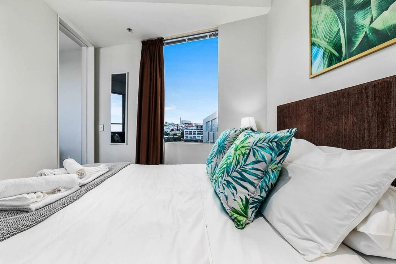 One Bedroom Apartment - Pool, Gym & Tennis Courts! Auckland Esterno foto